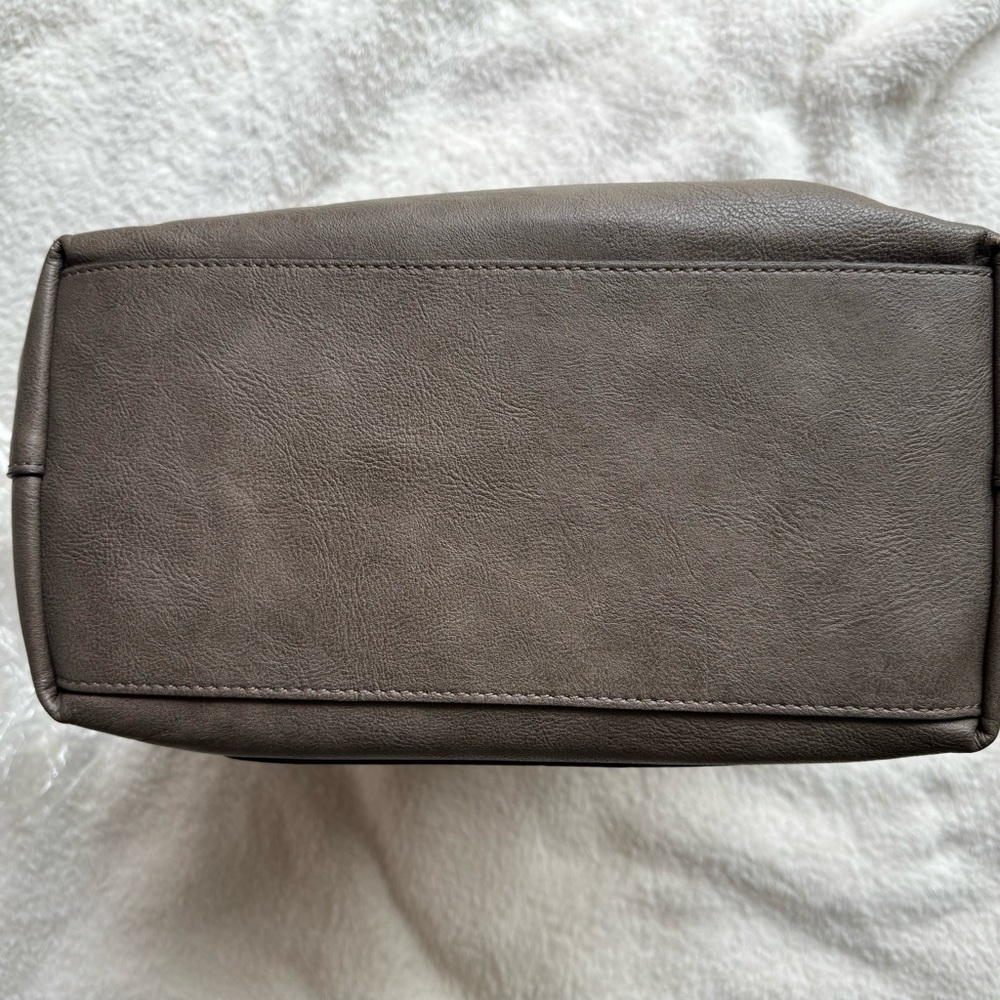 Pocketbook - Picture 6 of 9